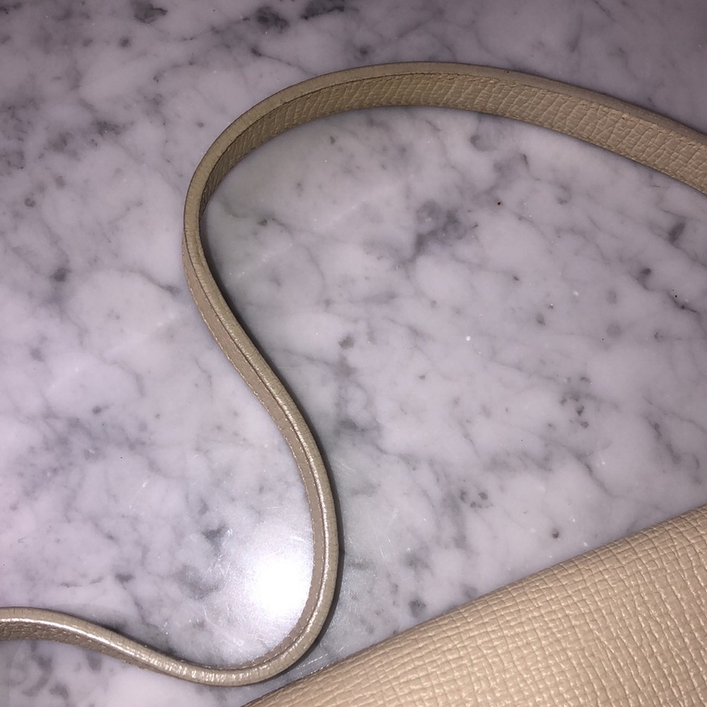Loewe Vintage Cream Leather Shoulder Bag Size 10”x 11”x4” - Picture 12 of 16